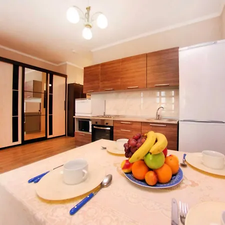Апартаменты В Современном Районе Выбор Путешественника Almaty Room photo