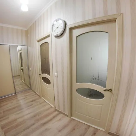 Апартаменты В Современном Районе Выбор Путешественника Almaty Room photo